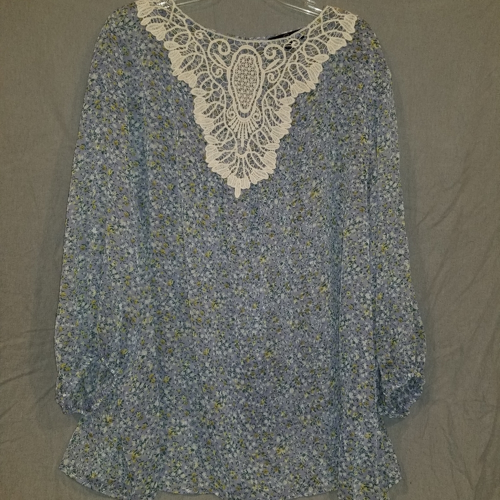 Suzanne Betro Blouse